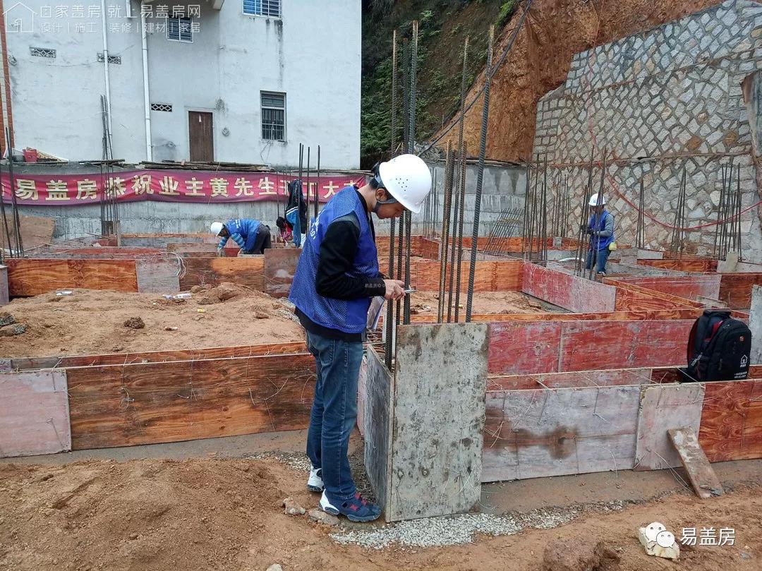 11.9m×12.2m,福建泉州豪华雅致的欧式别墅