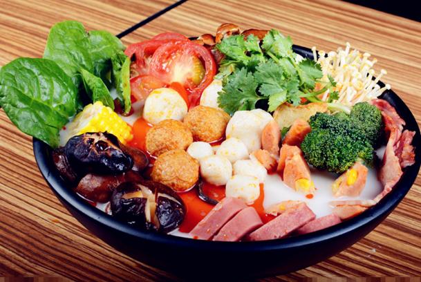 辣胡子辣辣胡子辣，辣胡子吃完麻不辣，麻辣烫这些套餐才美味~