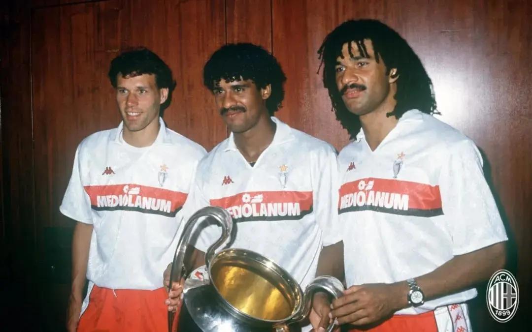 藏在足球的秘密,藏在足球里的秘密