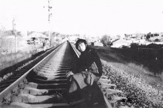 诗人海子爱过的女作家现状,海子暗恋女作家