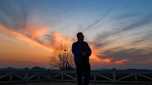 人为什么赚钱,人为什么赚钱了反而不开心