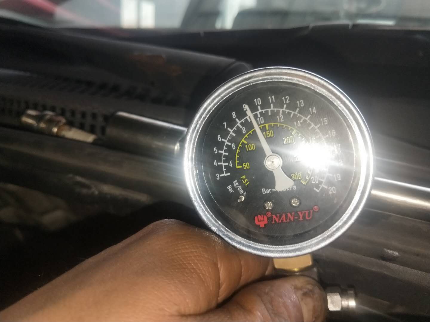 发动机怠速抖动的原因及解决办法,发动机怠速抖动最简单的解决方法