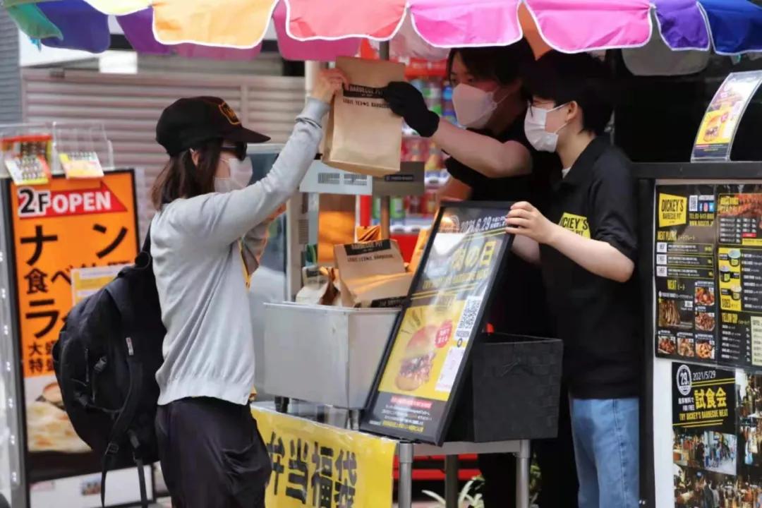 日本餐饮店加盟，收益和经营管理签移民一举多得