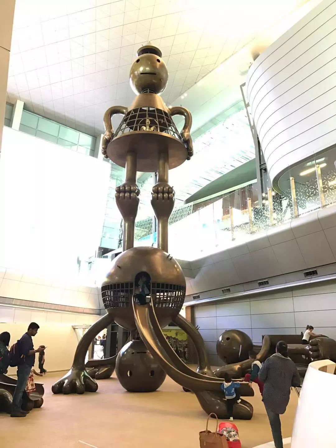 一岁半带娃坐飞机步骤,带娃出行第一次坐飞机