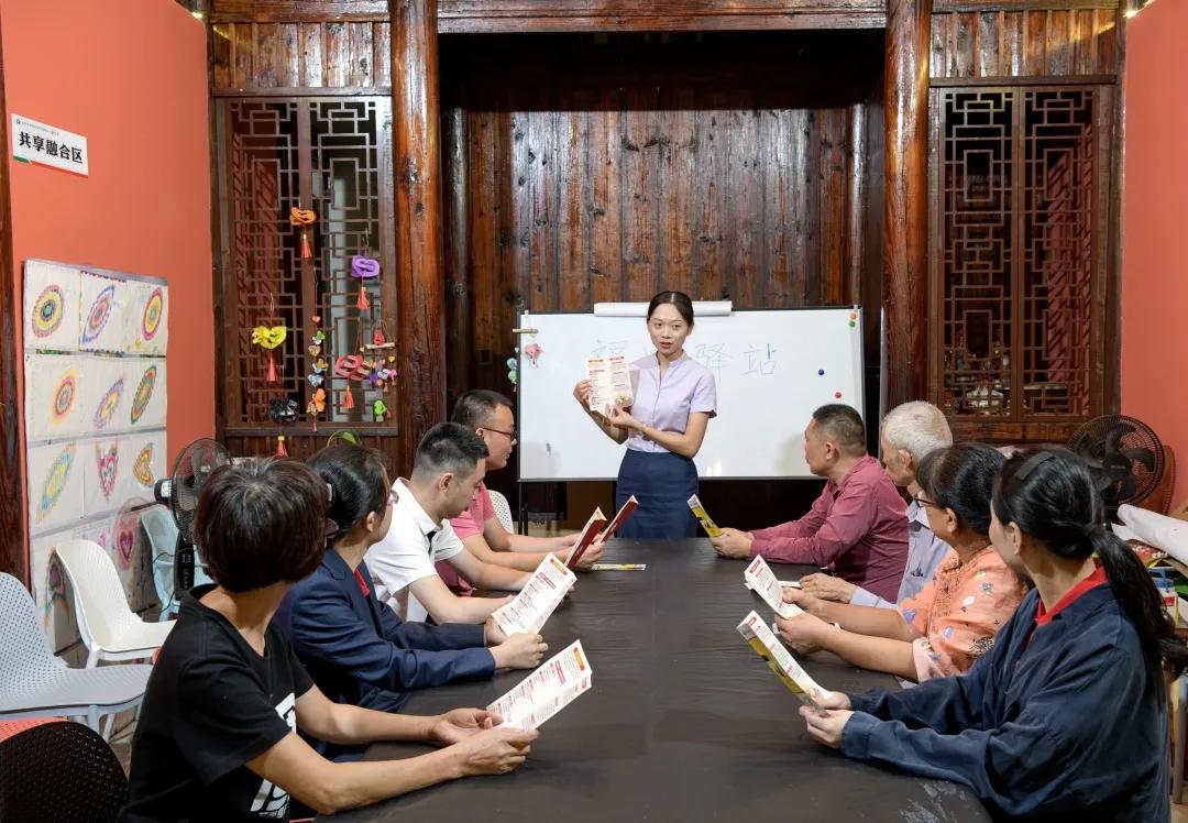 泉州地区首家“福农驿站”在永春县桃城镇花石社区正式投入运营