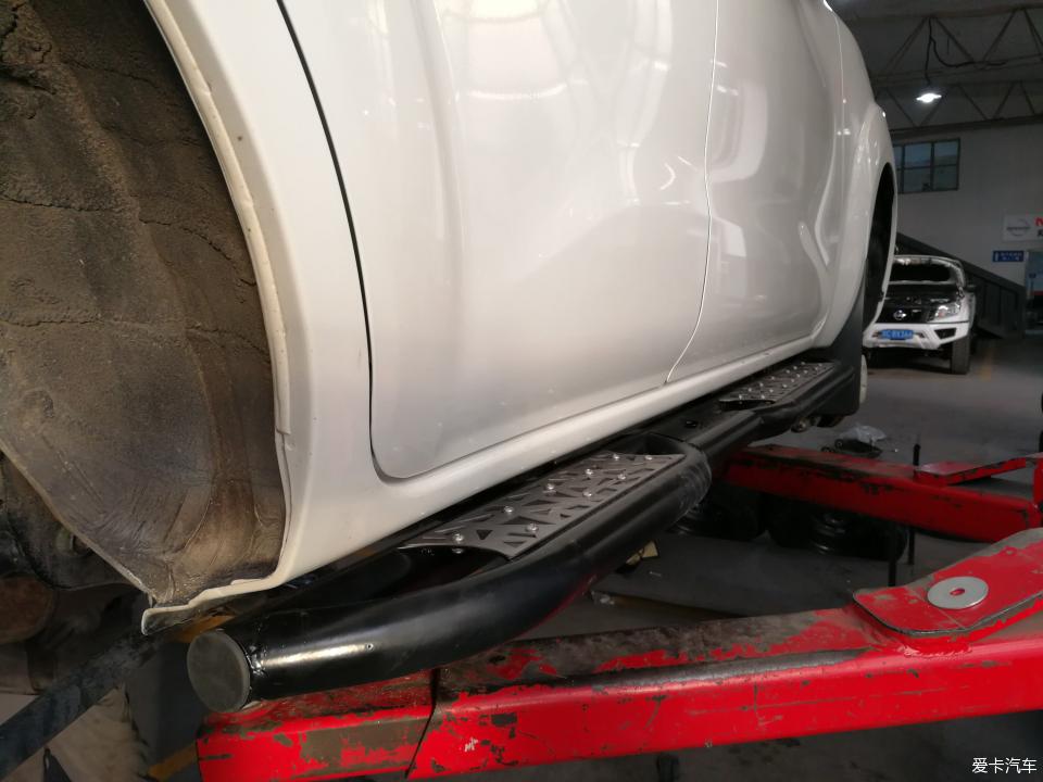 途达2021款2.5t柴油版越野视频,2021款途达四驱七座越野视频