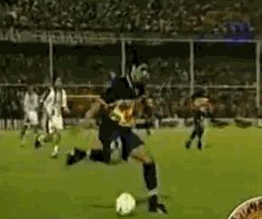 梅西5场8球带队闯进4强,梅西下半场进3球惊天逆转