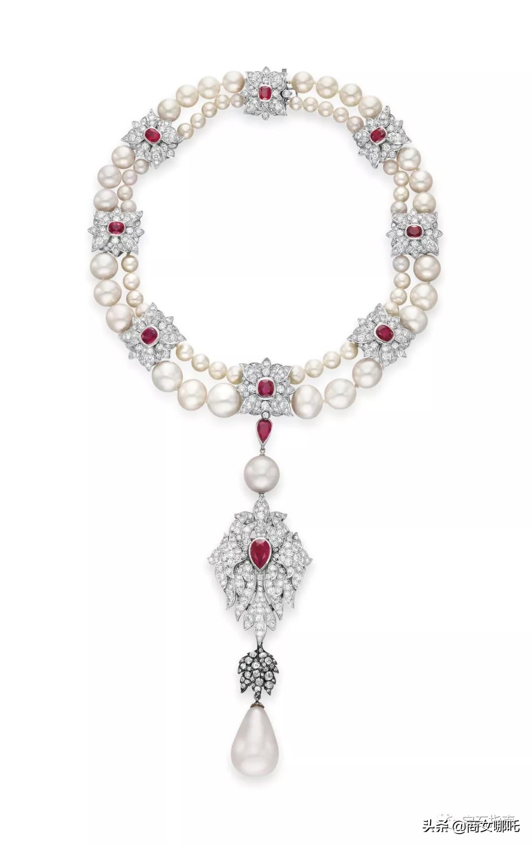 天然翡翠项链拍出2.14港元,香港翡翠4888克拉项链拍卖