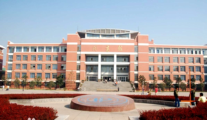 河南理工大学位于焦作哪个方位,河南焦作大学是一所怎样的大学