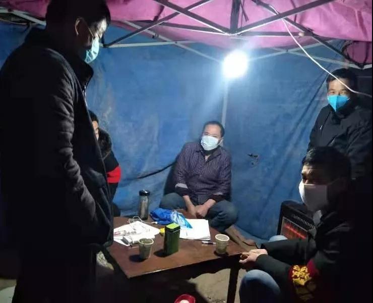 飘扬的旗帜——富平县齐村镇各基层*党**组织和*党**员干部抗击肺炎纪实