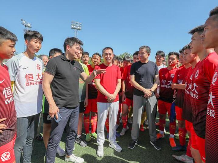 久久为功钉钉子,久久为功男足