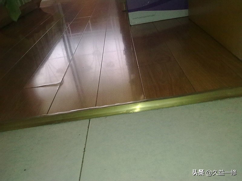 地板大面积鼓包修补最简单方法,廉江鼓包地板修复