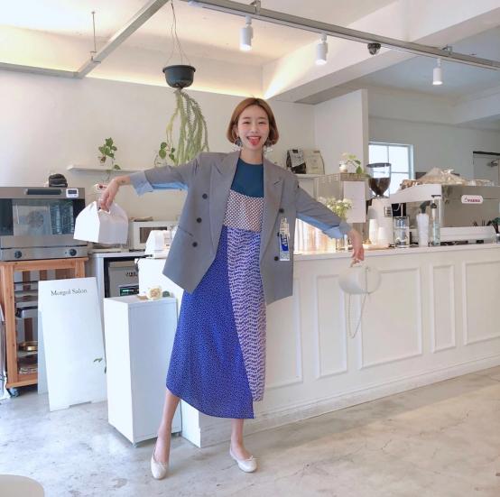 外套裙子早春最潮穿搭,韩国冬穿搭街拍裙子