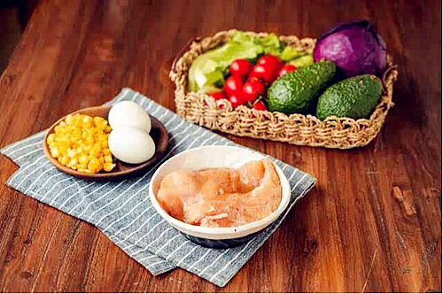 养宠经验分享狗狗耳螨多怎么办,夏季狗狗严重脱背毛