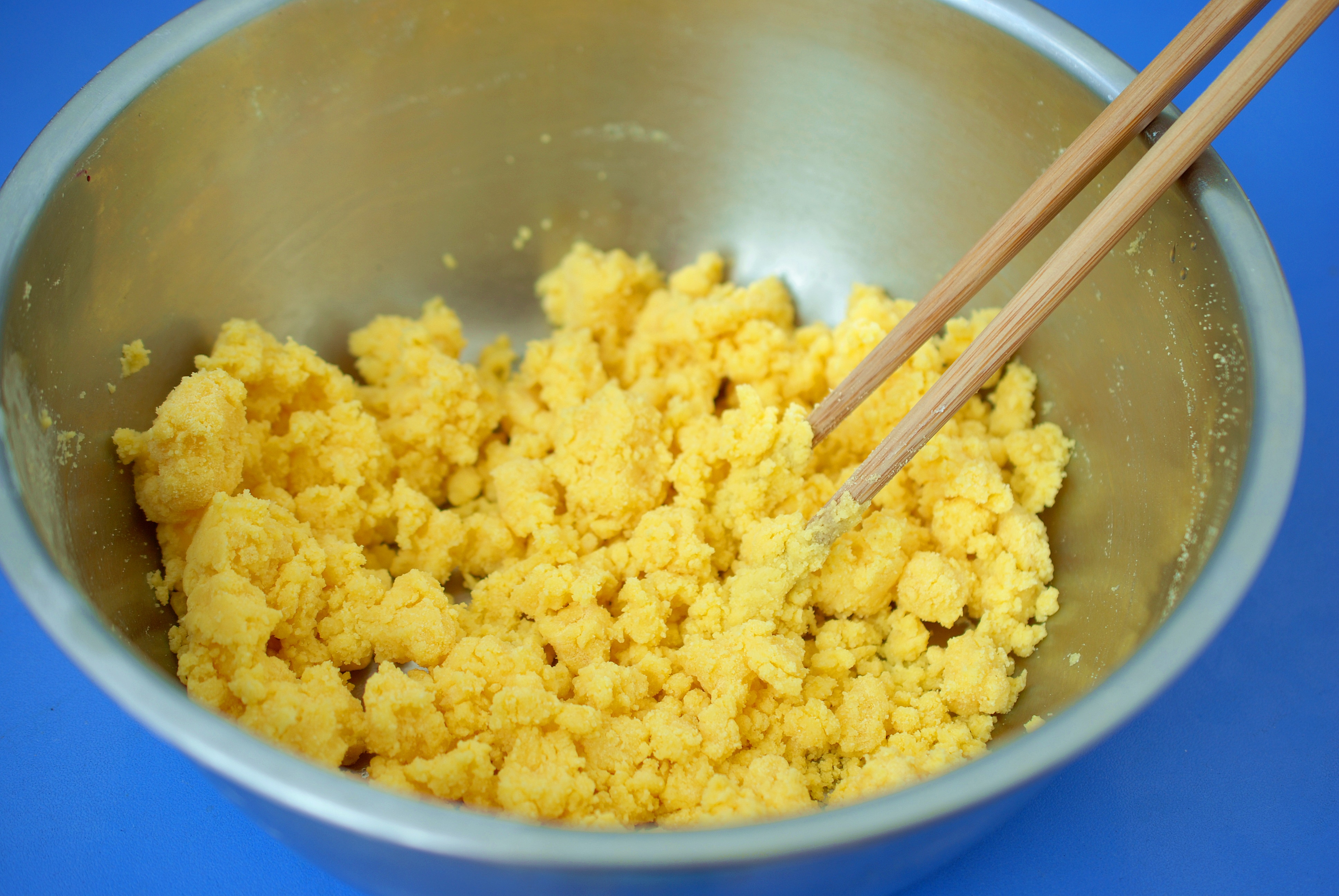 你蒸的包子为什么干瘪,蒸玉米面馒头发面不够软怎么办