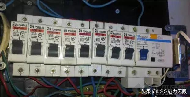 3p漏电开关可以代替2p空开吗,空开漏电一体开关正确接线方法