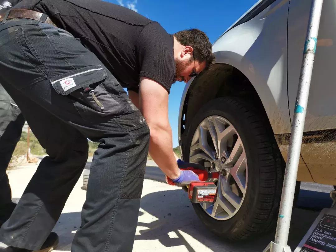 极光路虎新款试驾,全新路虎极光试驾报价