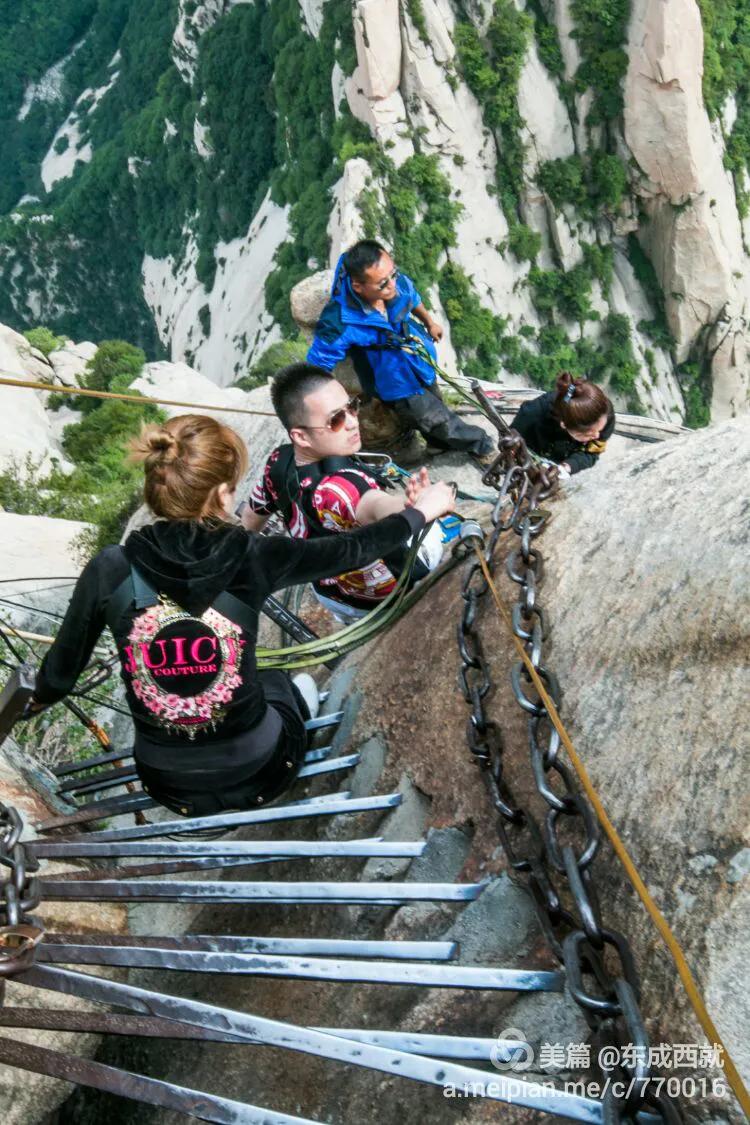 恐怖悬崖栈道挑战,挑战最恐怖玻璃栈道