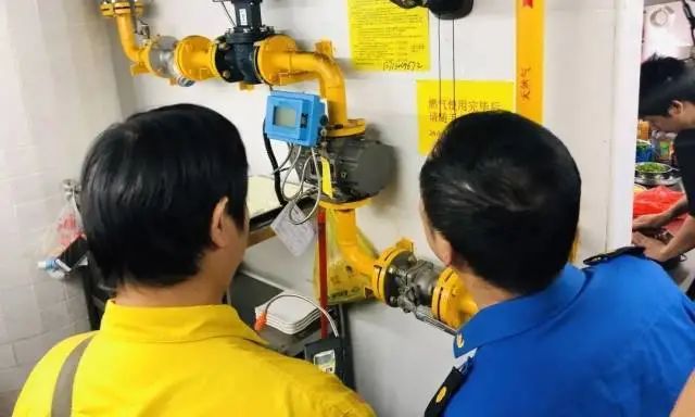 家里燃气报警器一直在响怎么处理,燃气热水器警报响怎么回事