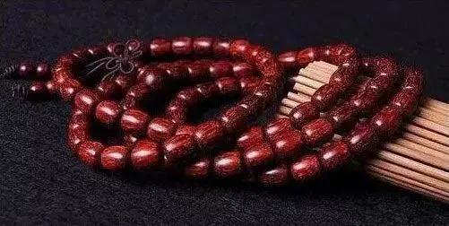 小叶紫檀棕眼越盘越多,小叶紫檀星星越盘越多吗