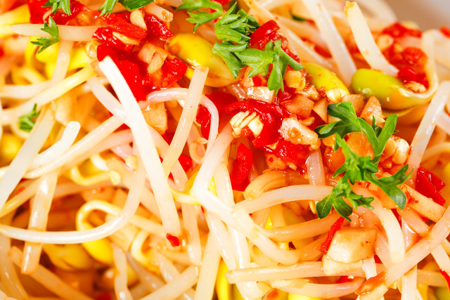 六种食物隔夜不能吃有剧毒,八种自带毒素的隔夜食物