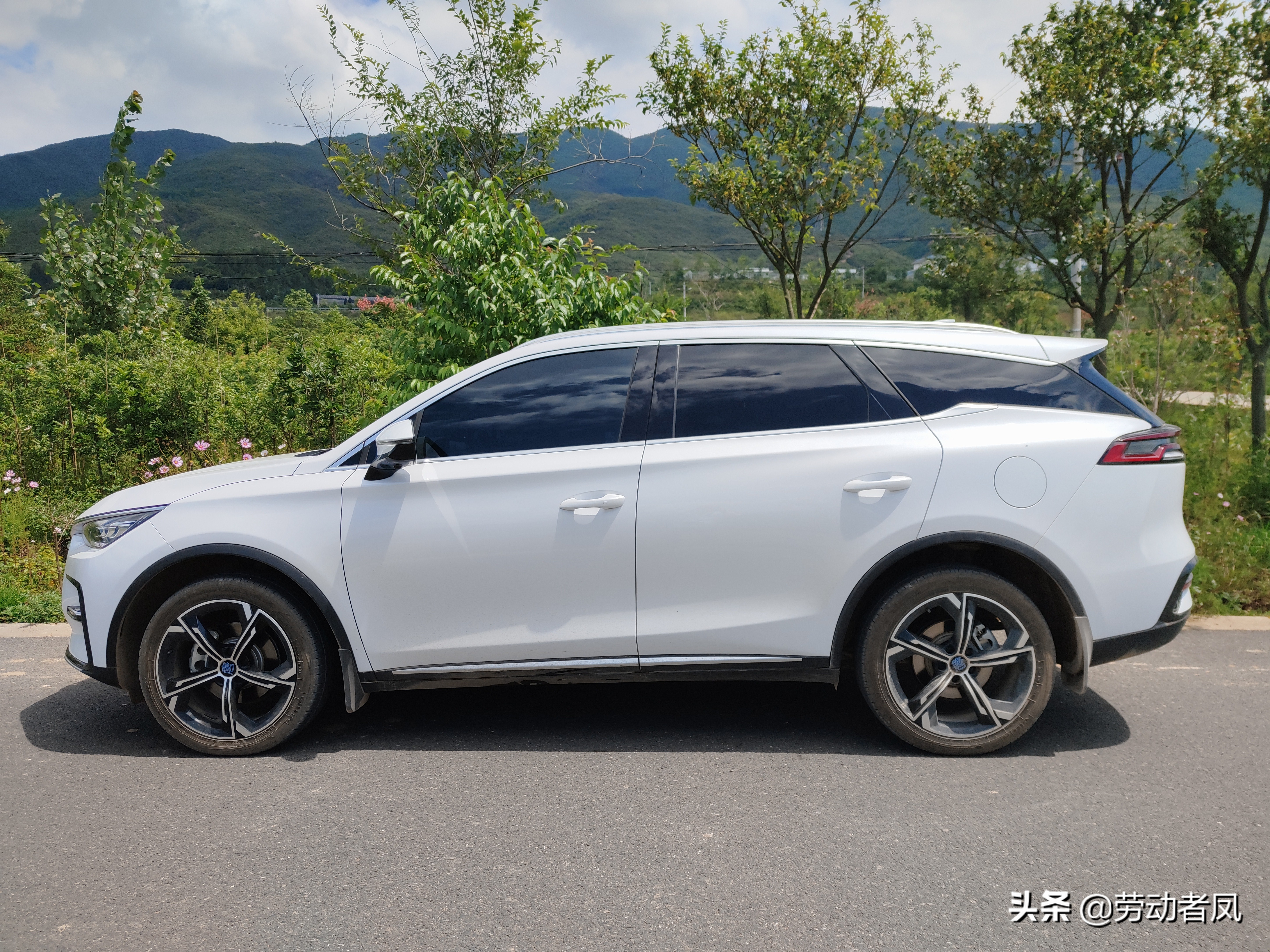 唐dmi车内怎么锁住不让外面开门,唐dmi儿童锁故障