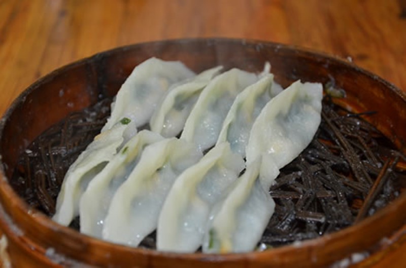 大人小孩都喜欢吃的蒸糯米圆子,小孩大人都爱吃的高粱糍粑