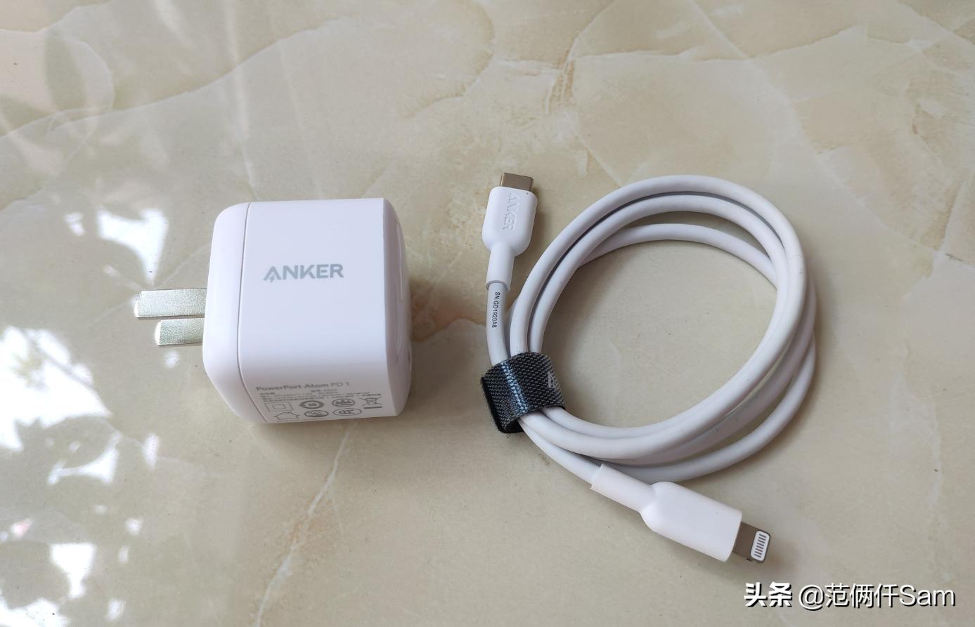 苹果要充电会自动开机吗,苹果要插充电线才能开机