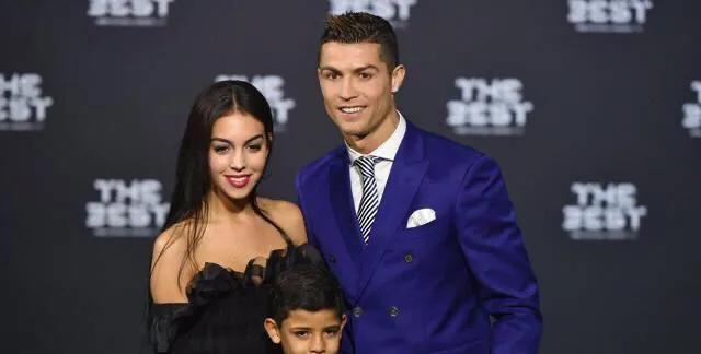 CNN评过去十年十大体坛巨星，飞鱼仅第7，C罗力压梅西榜首无悬念