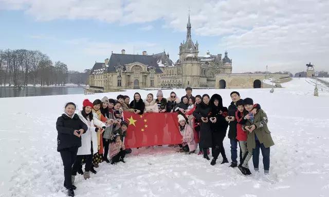 巨邦美容导师招聘信息,巨邦美导一个月有多少工资