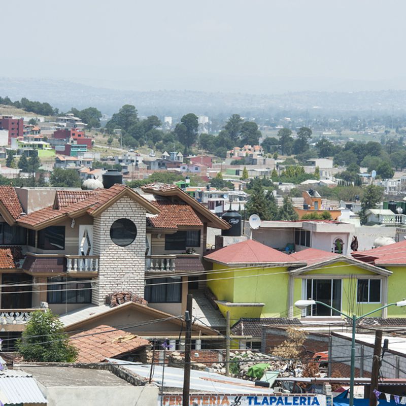 诱拐女孩强迫卖淫，怀孕都要接客…这里的人做梦都想当皮条客