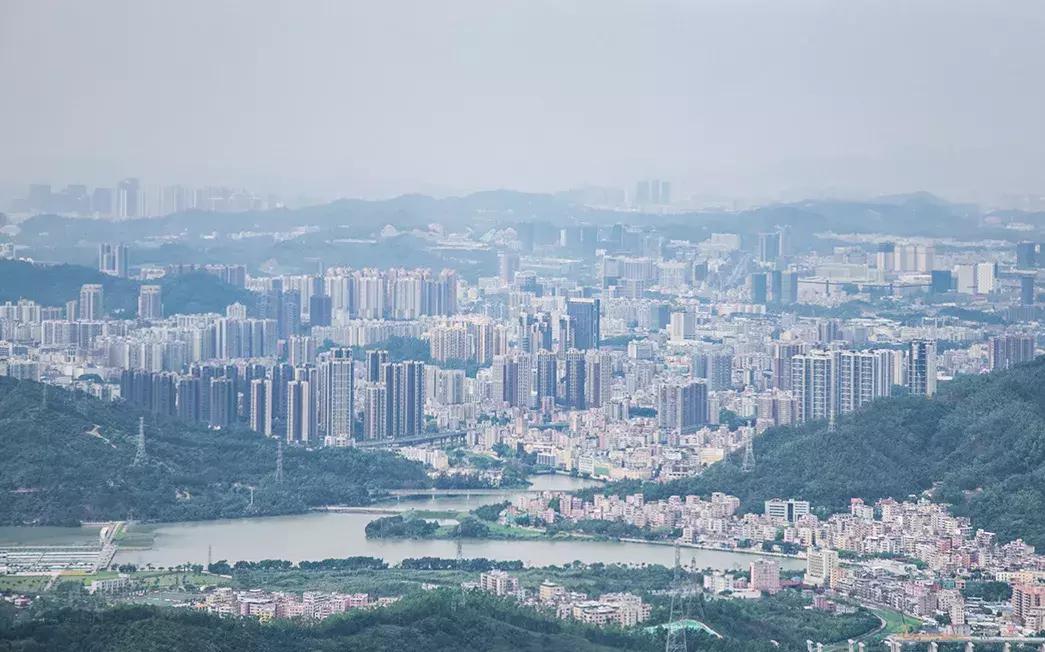 隐藏在梧桐山里的世外桃源,深山独门独户世外桃源