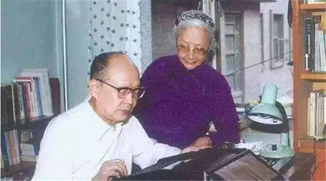 肌底修复精华推荐,肌底精华和清润型面霜