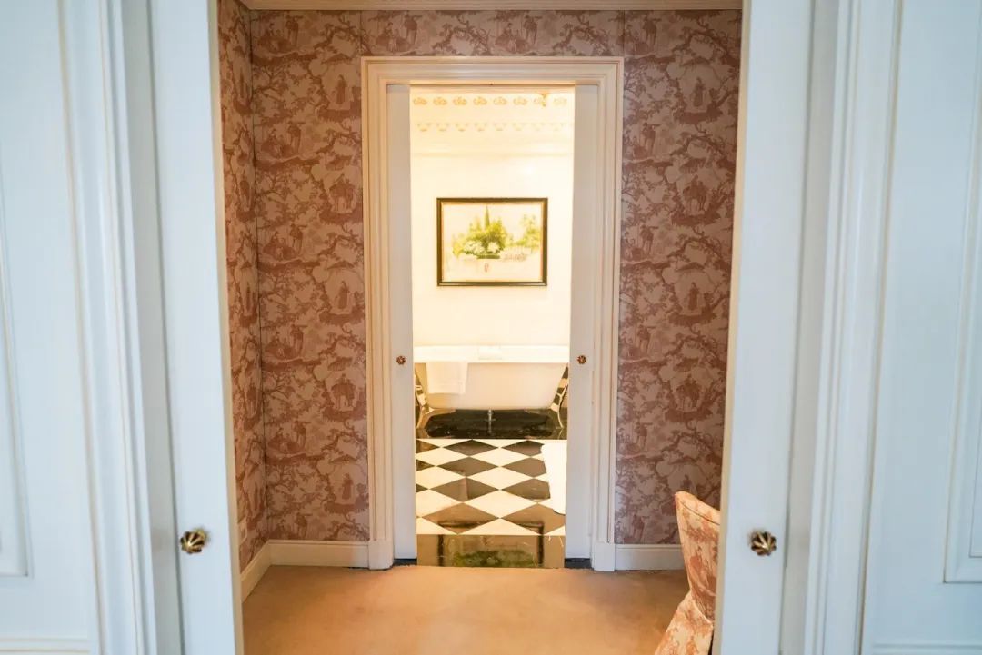 不到两千就能住天津丽思卡尔顿?还能随便吃?这样的羊毛不多了