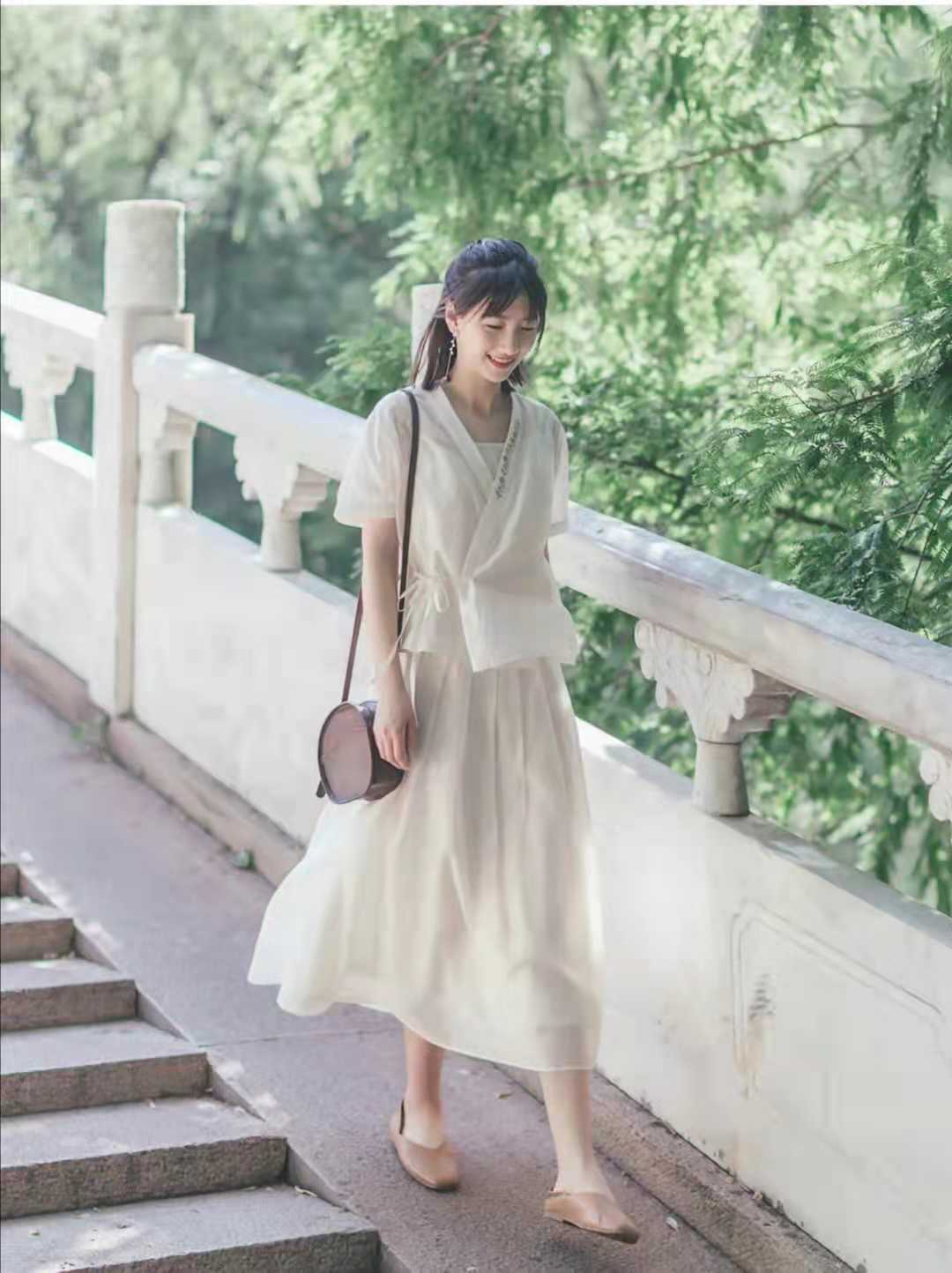 鏂囪壓濂抽潚骞寸殑绌胯。涔嬮亾,鏂囪壓濂抽潚骞寸殑绌胯。鎵撴壆