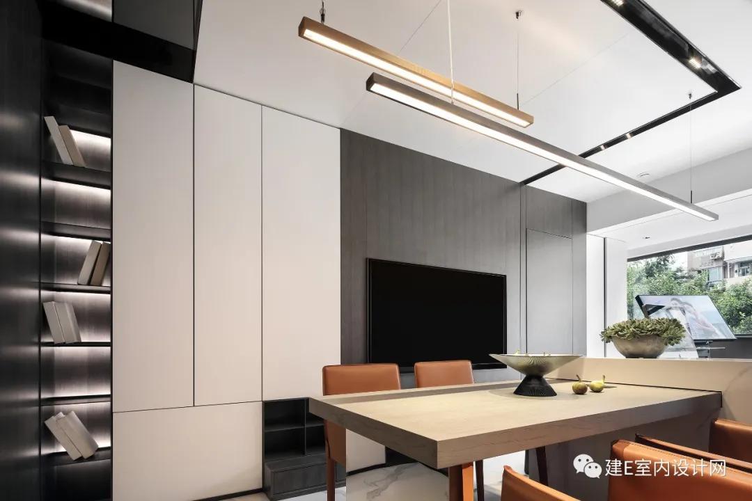 《梦改》爆改山城重庆老宅，83㎡高隐患旧房变豪宅