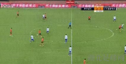 鲁能专为武汉创造奇迹，2005赛季出了个周燎，2019赛季是他们俩…