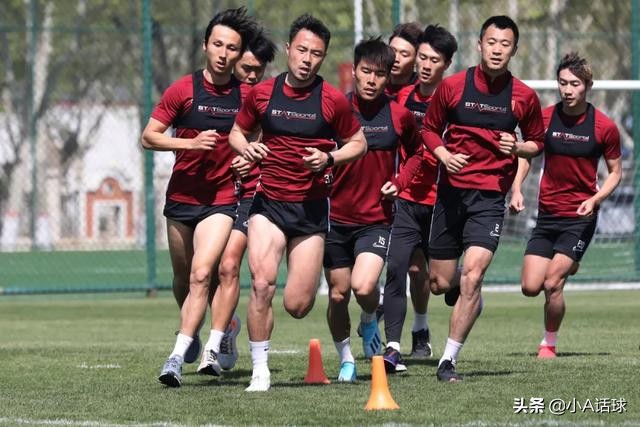 盘点足坛十大千年老二,足球十大跑不死集锦