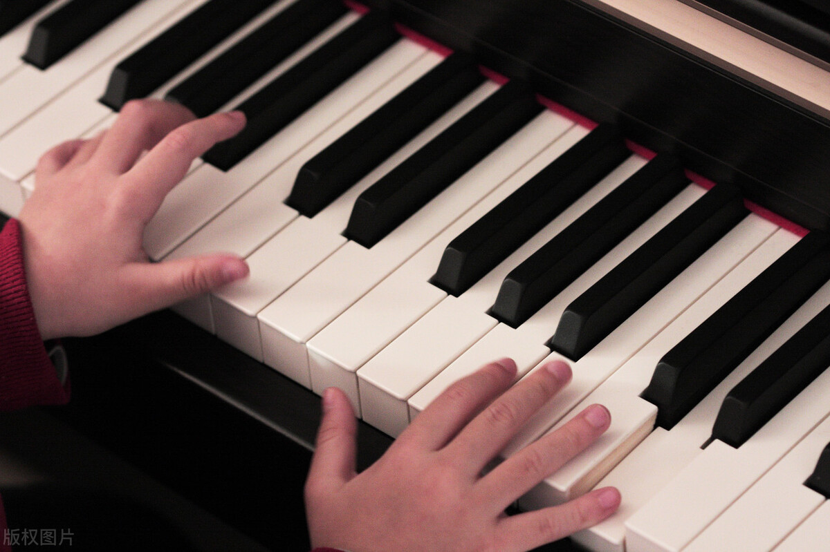 零基础学电子琴有什么步骤和方法,初学者学电子琴怎么练