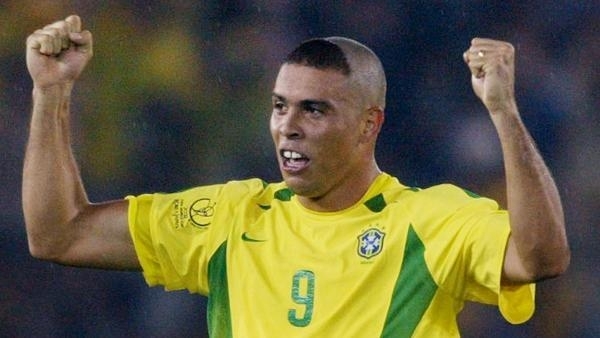 盘点绿茵场上的那些奇葩发型——款款丑到一言难尽