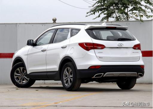 把车借给朋友结果看到了自己的车,把车借给朋友后还回来