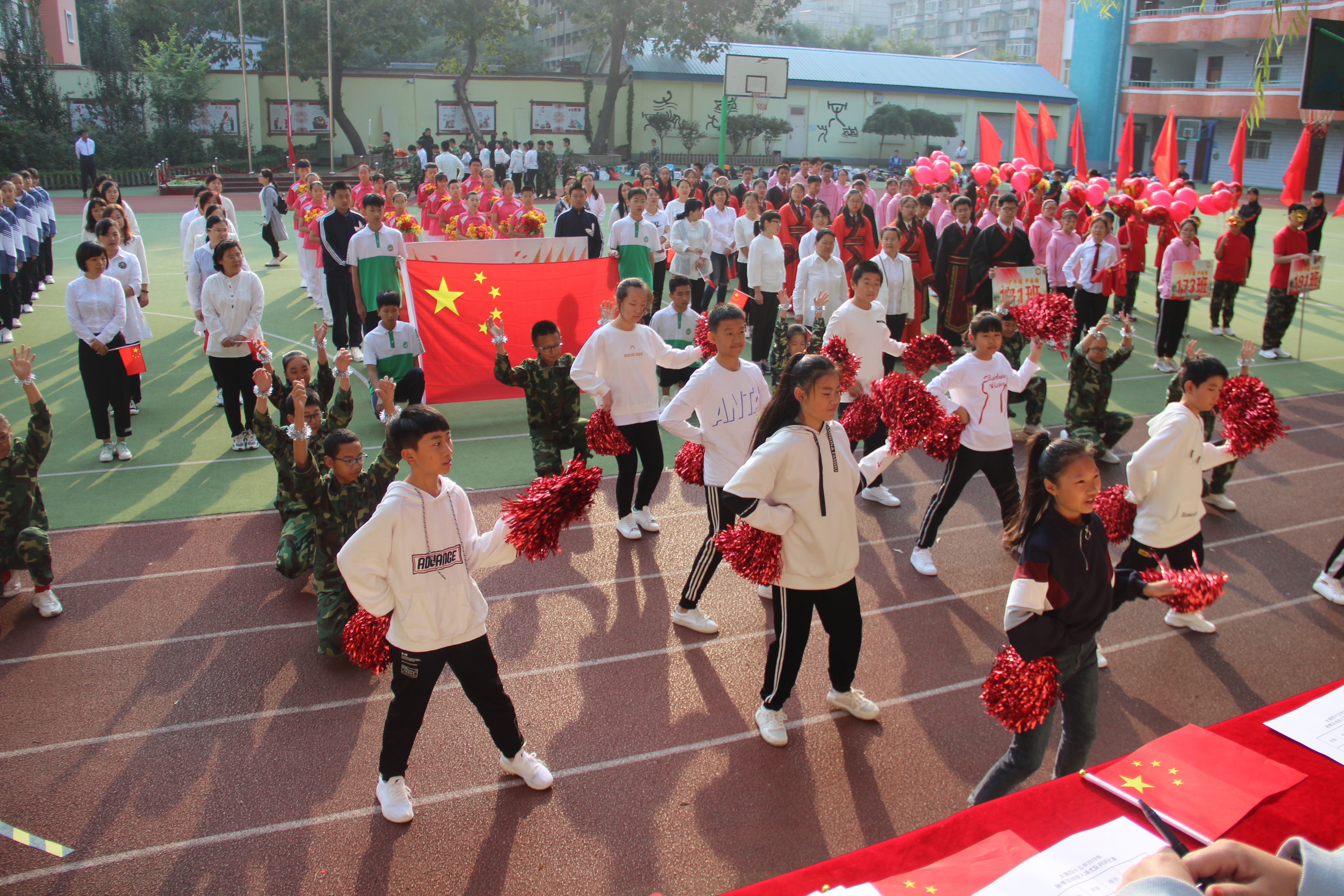 太原市四十八中中学生运动会,校运会激情点燃梦想拼搏铸就辉煌