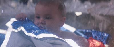 《超人》一部被诅咒的电影：女主角自杀，男主角瘫痪，小超人夭折