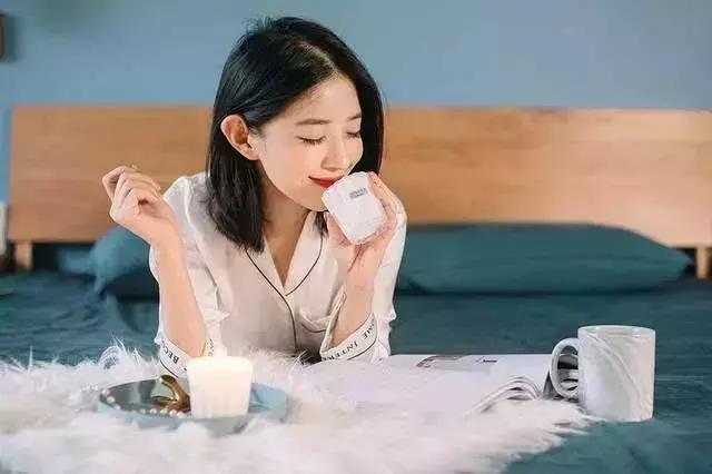 迪丽热巴变大妈,迪丽热巴美貌惊艳众人近期