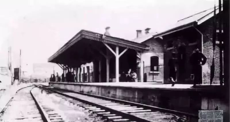 复旦大学正门在哪条路上,复旦大学从哪个门口进去