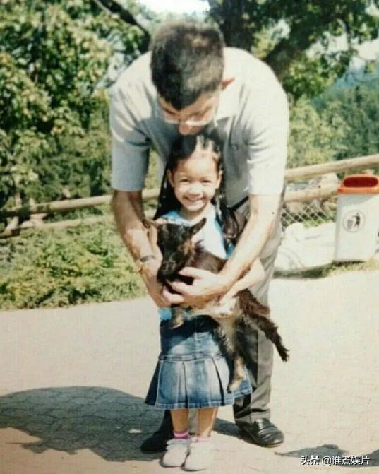 泰国名媛爱豆出道，在韩国被种族歧视当面骂脏话，在中国被骂人妖