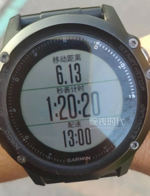 网友晒自己微信好友数量,网友晒1300手表