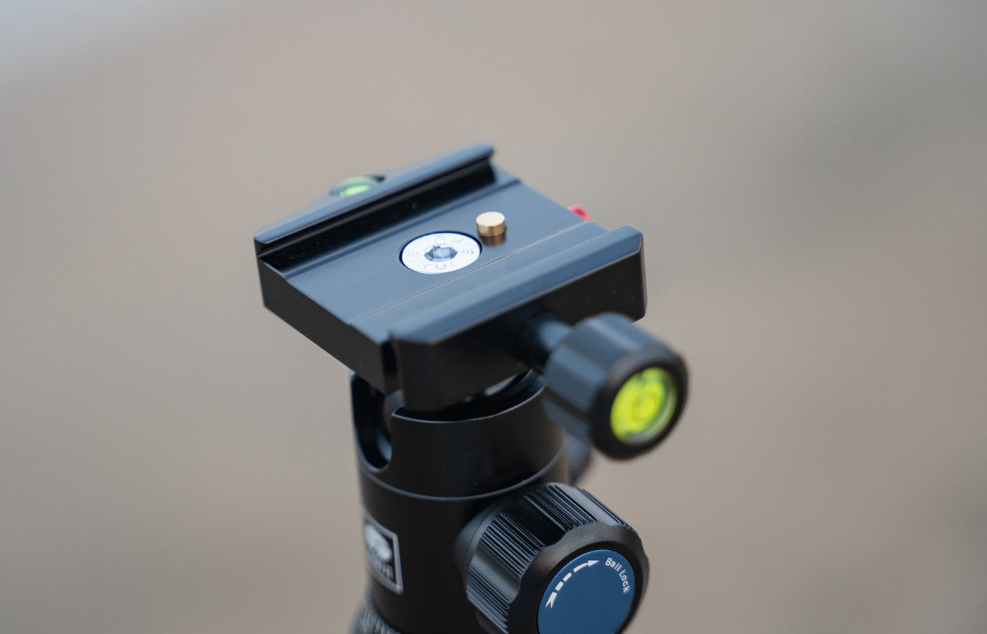 思锐a1205三脚架多少钱,思锐a1205三脚架使用教程