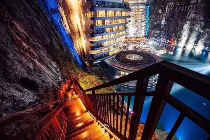 世界十大奇迹建筑上海深坑酒店,世界十大建筑奇迹之上海深坑酒店