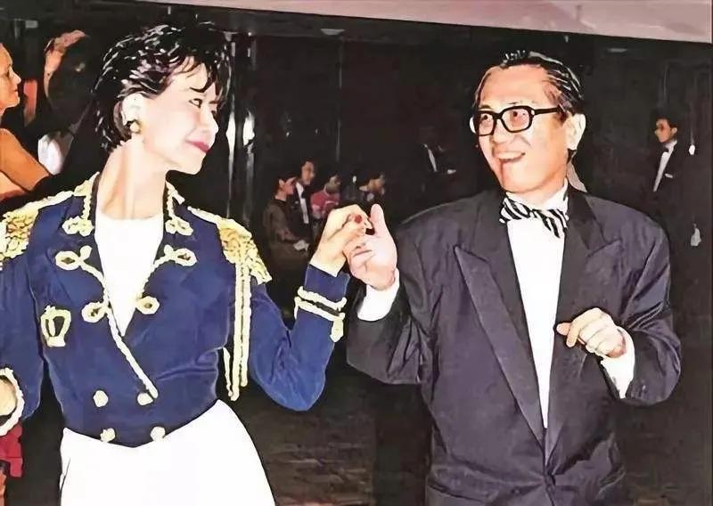 黄霑训斥刘德华视频,黄霑批评刘德华